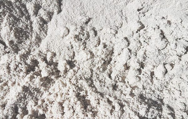 Using Decorative White Sand For High End Landscaping Projects